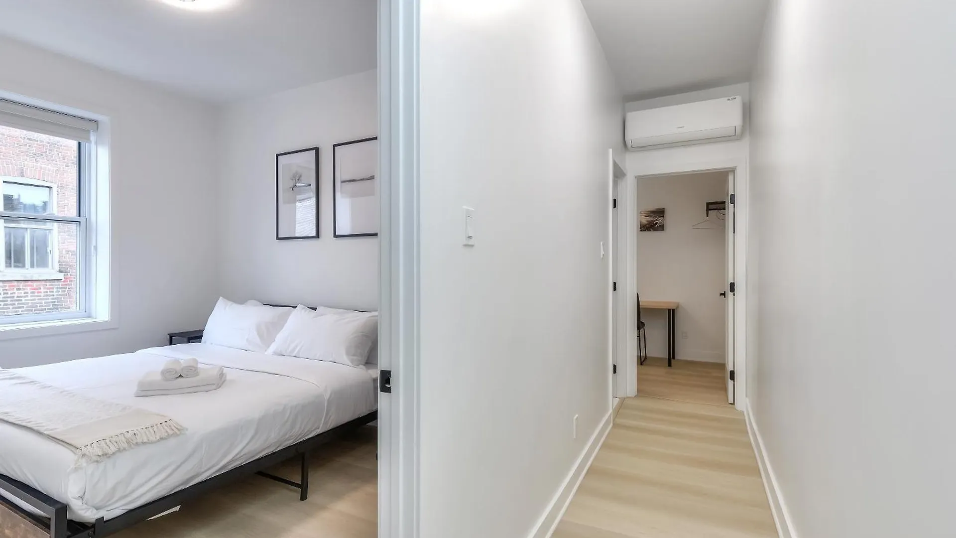 Magnificent Industrial Apartment Heart Of Downtown Montreal Canada